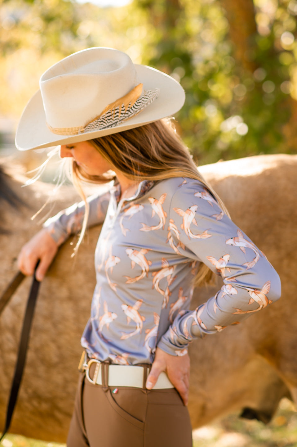 D. D. Connection Collection ELIZABETH Long Sleeved Training Shirt