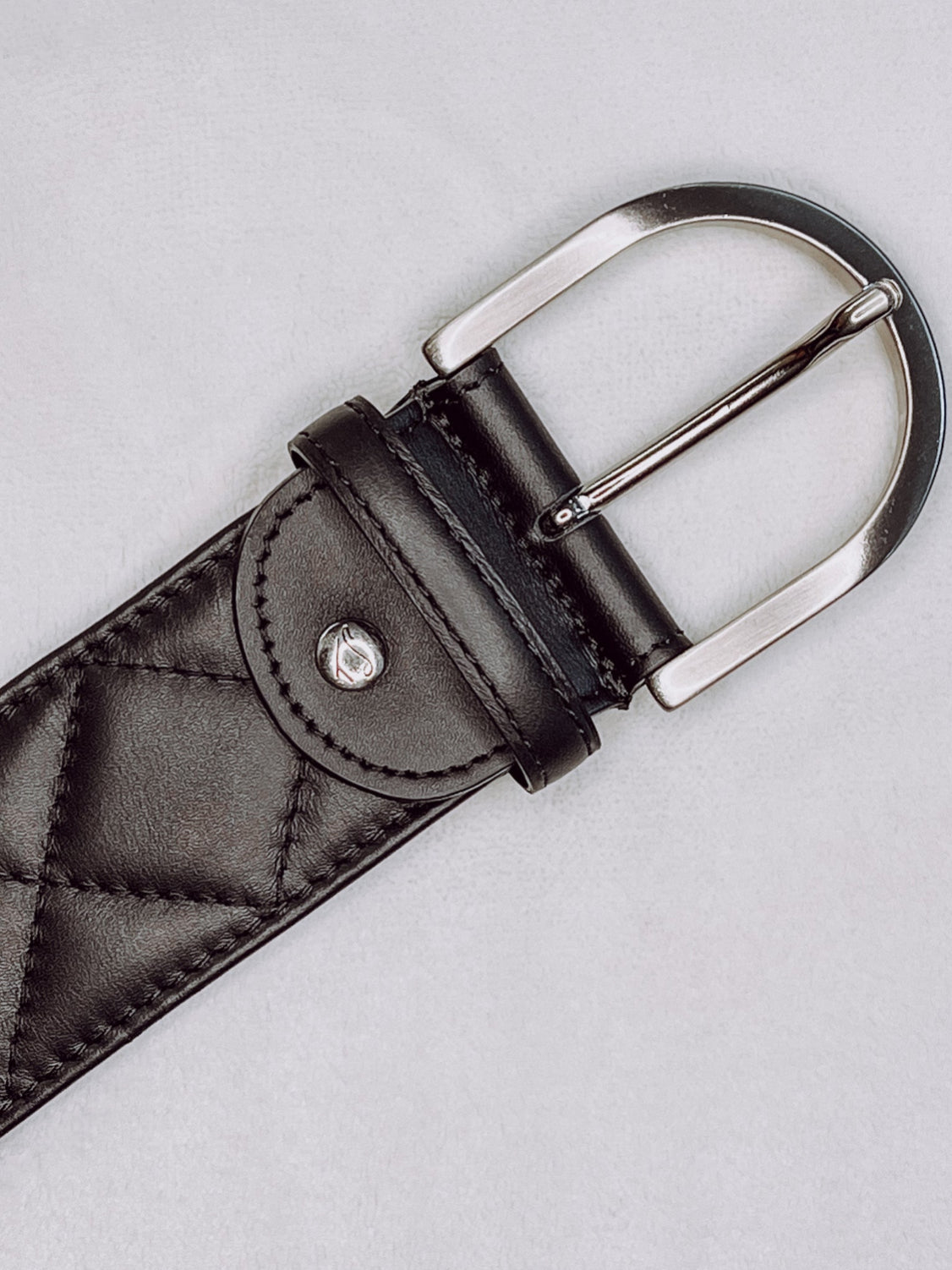 THE TAILORED SPORTSMAN QUILTED LEATHER C BELT