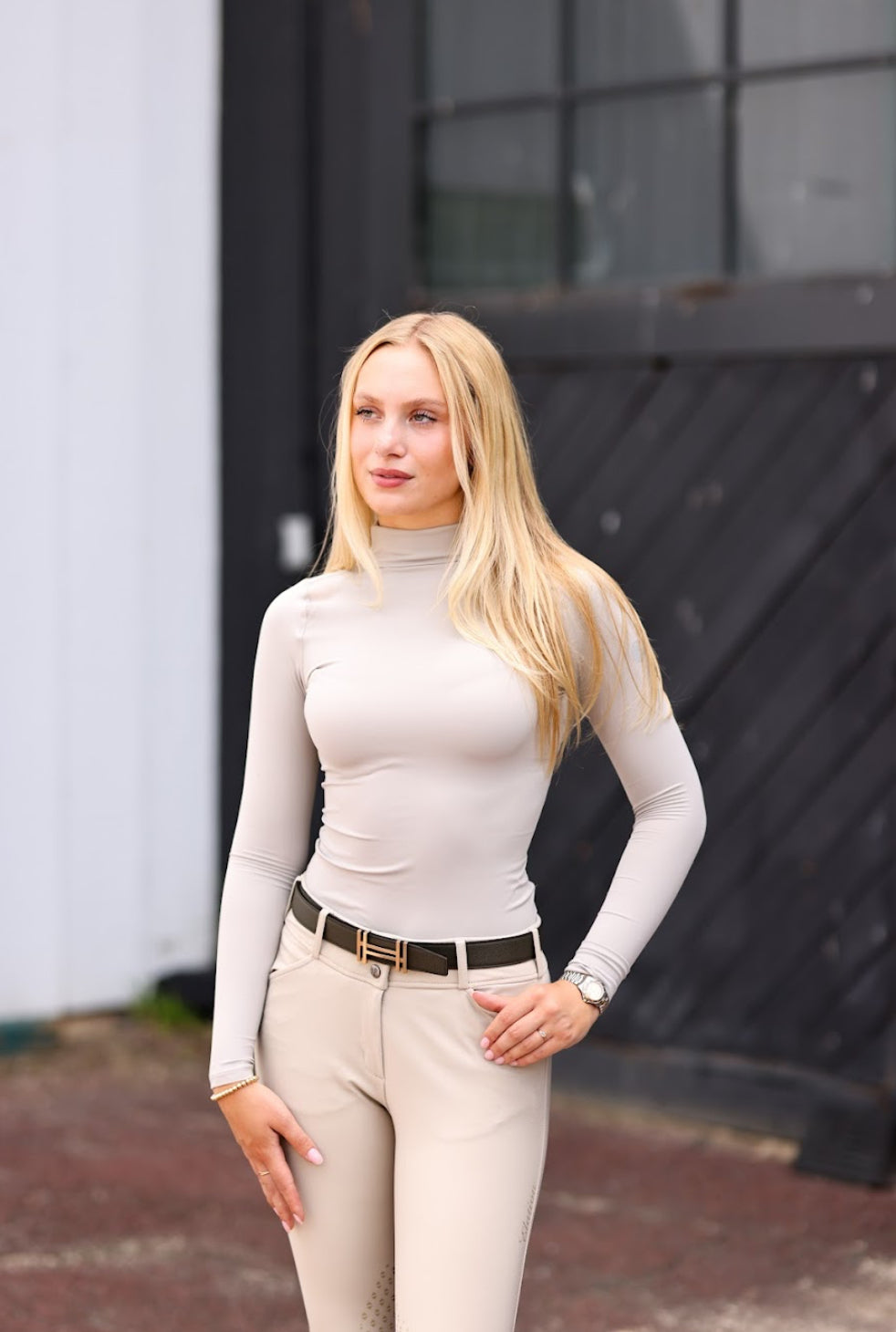 TKEQ "CHLOE" HIGH COLLAR TOP