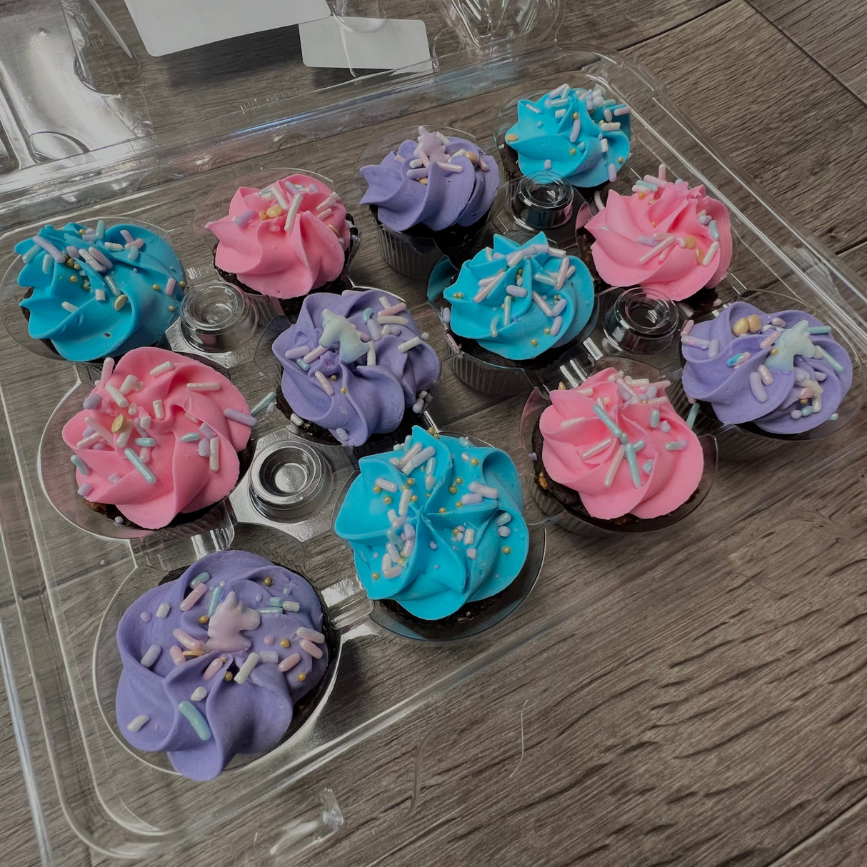 THE POSH PONY PONY CUPCAKES