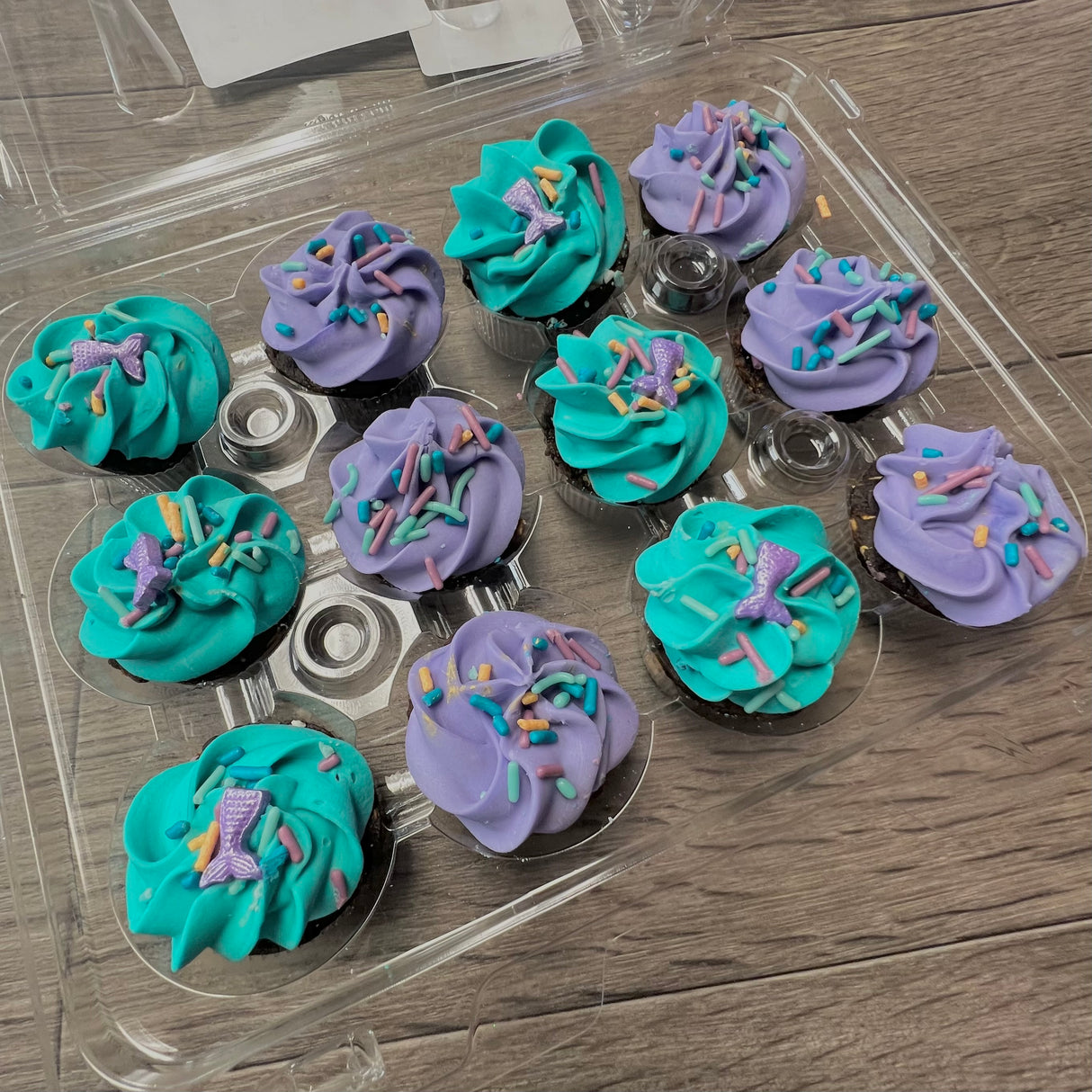 THE POSH PONY PONY CUPCAKES