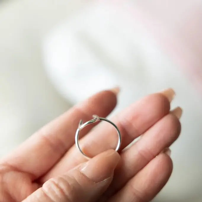 LUCKY HORSESHOE RING