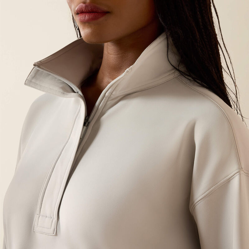 ARIAT® WOMEN'S BREEZE LOGO 1/2 ZIP SWEATSHIRT