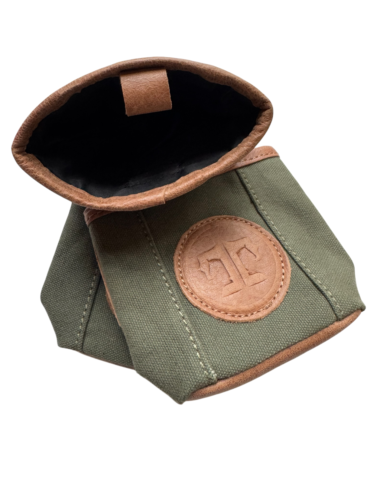 TUCKER TWEED: BARN TREAT POUCH