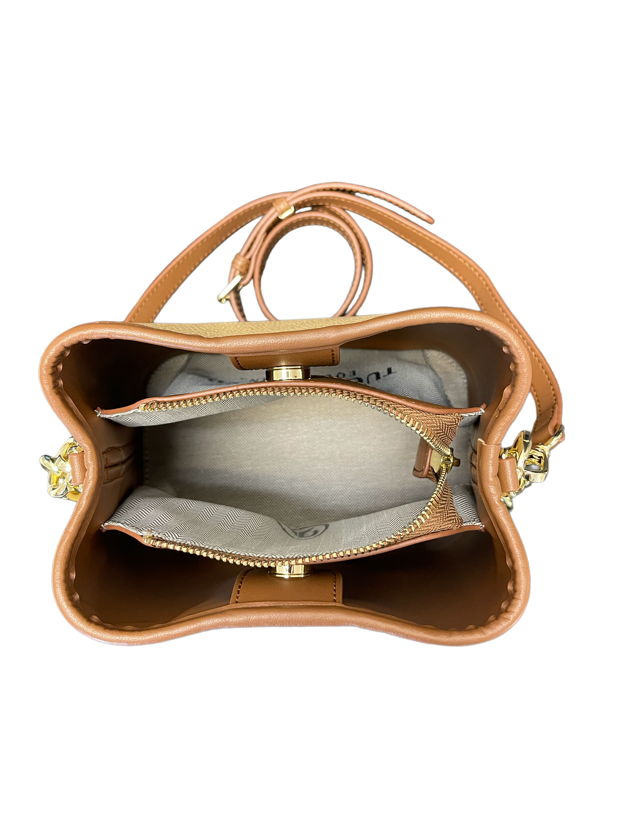 TUCKER TWEED: The Shetland