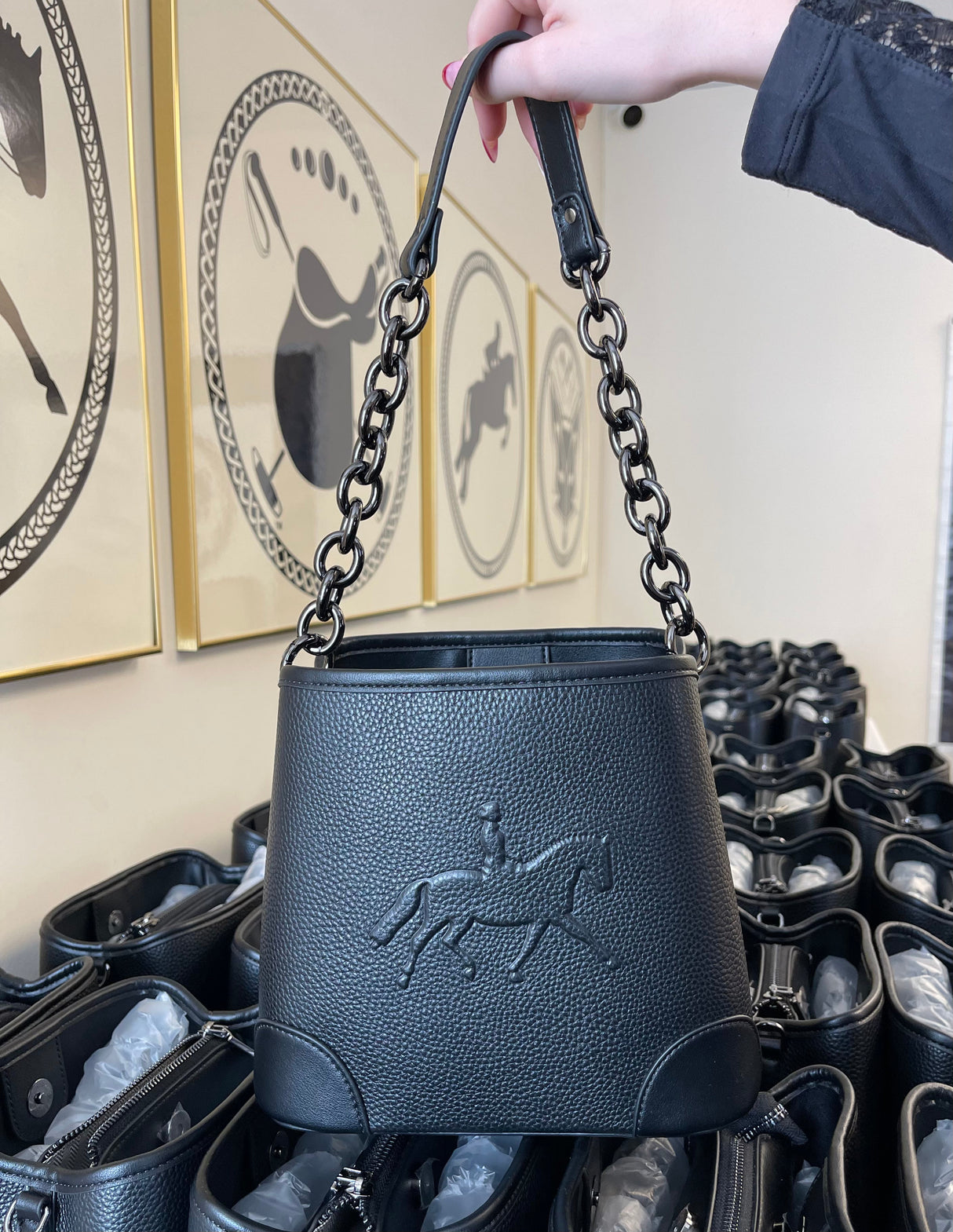 TUCKER TWEED: The Shetland