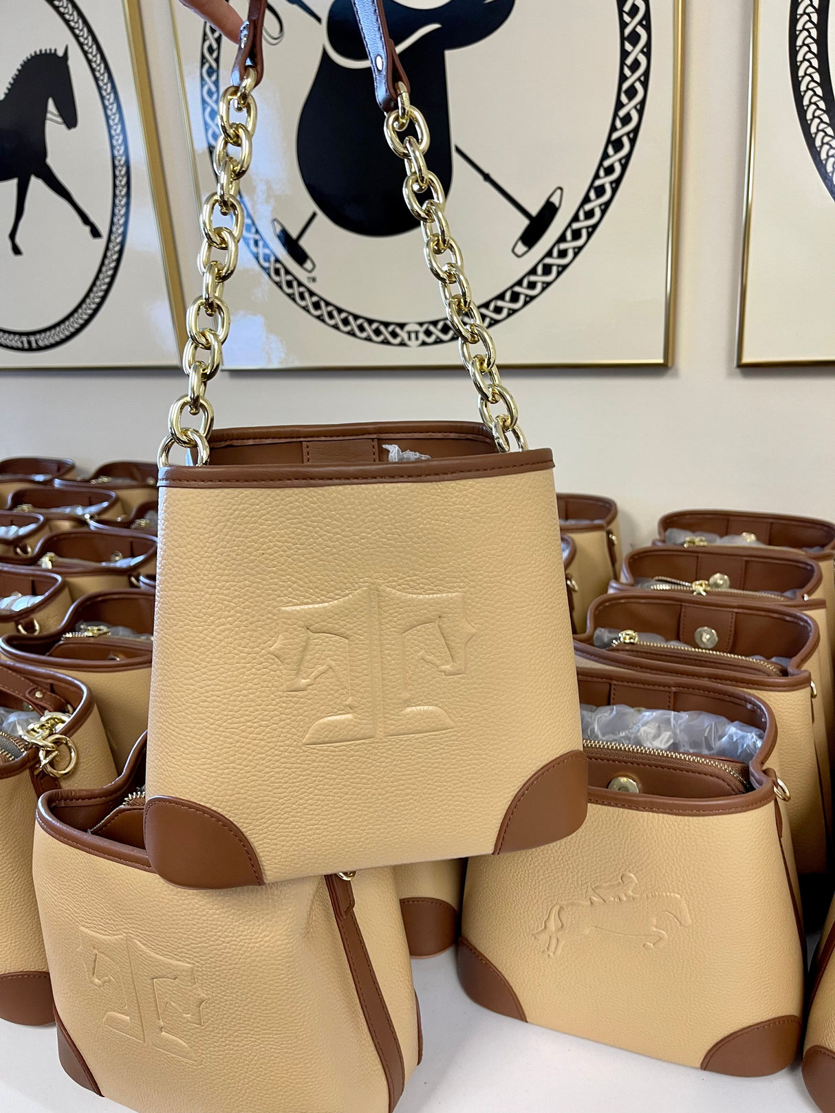 TUCKER TWEED: The Shetland