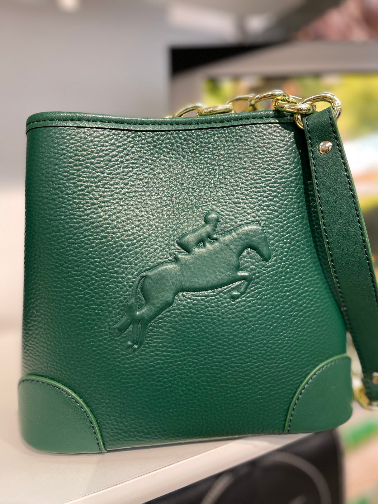 TUCKER TWEED: The Shetland