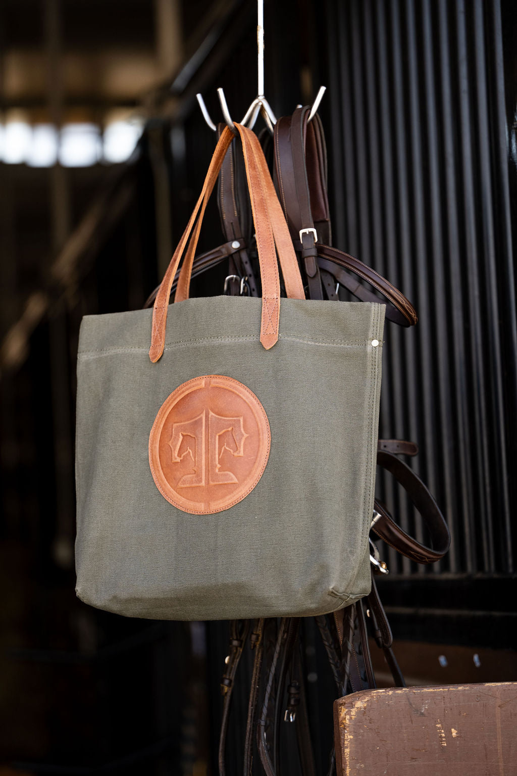 TUCKER TWEED: BARN BAG