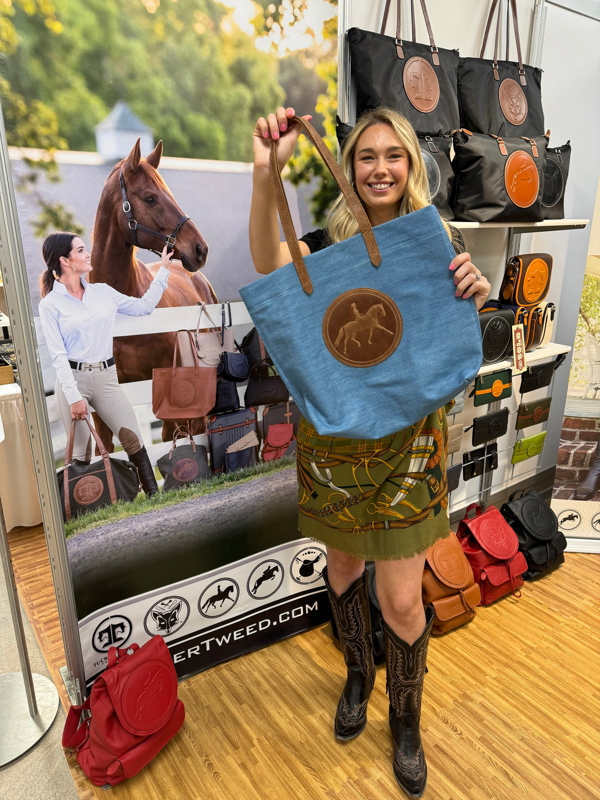 TUCKER TWEED: BARN BAG