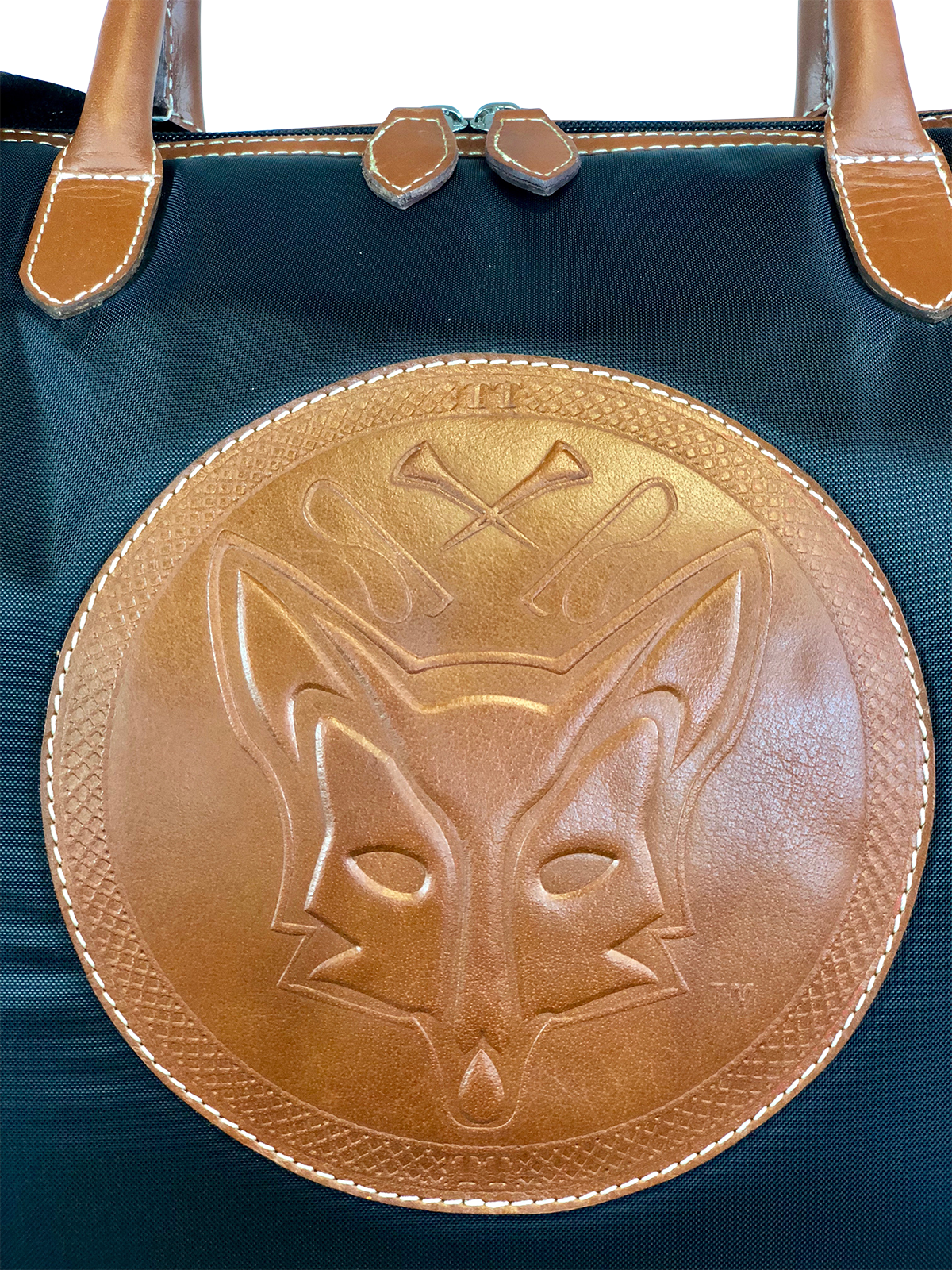 TUCKER TWEED: The Tryon Travel Overnight: Foxhunting