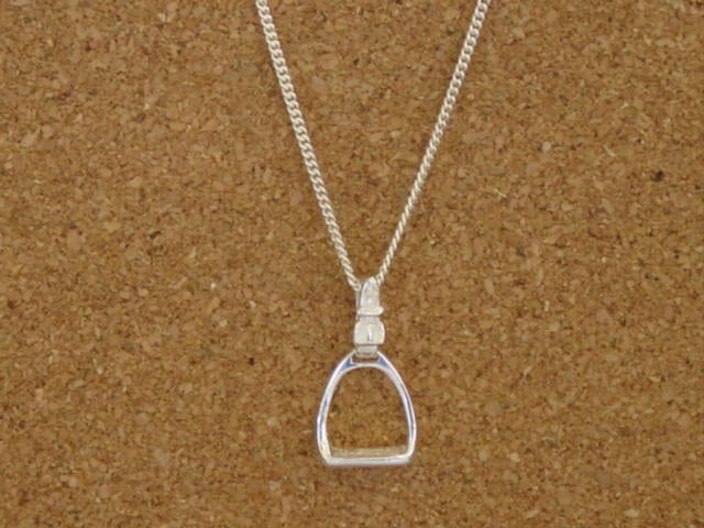 STIRRUP BUCKLE PENDANT