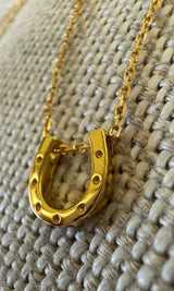 LUCKY HORSESHOE NECKLACE