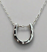 LUCKY HORSESHOE NECKLACE
