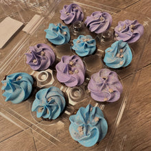 Load image into Gallery viewer, THE POSH PONY PONY CUPCAKES
