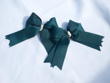 Load image into Gallery viewer, BLACK STALLION DESIGNS SMALL SHOW BOWS - PAIR
