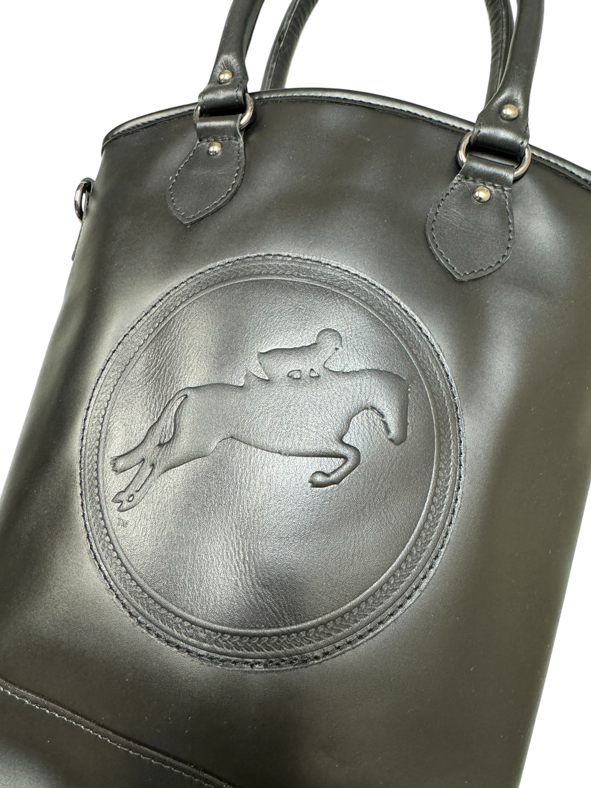TUCKER TWEED: APRÉS-SHOW COOLER