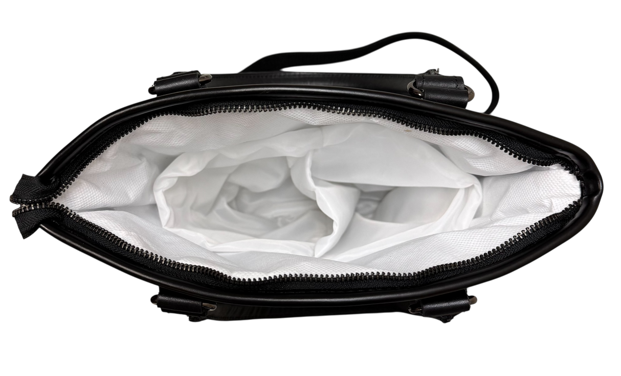 TUCKER TWEED: APRÉS-SHOW COOLER