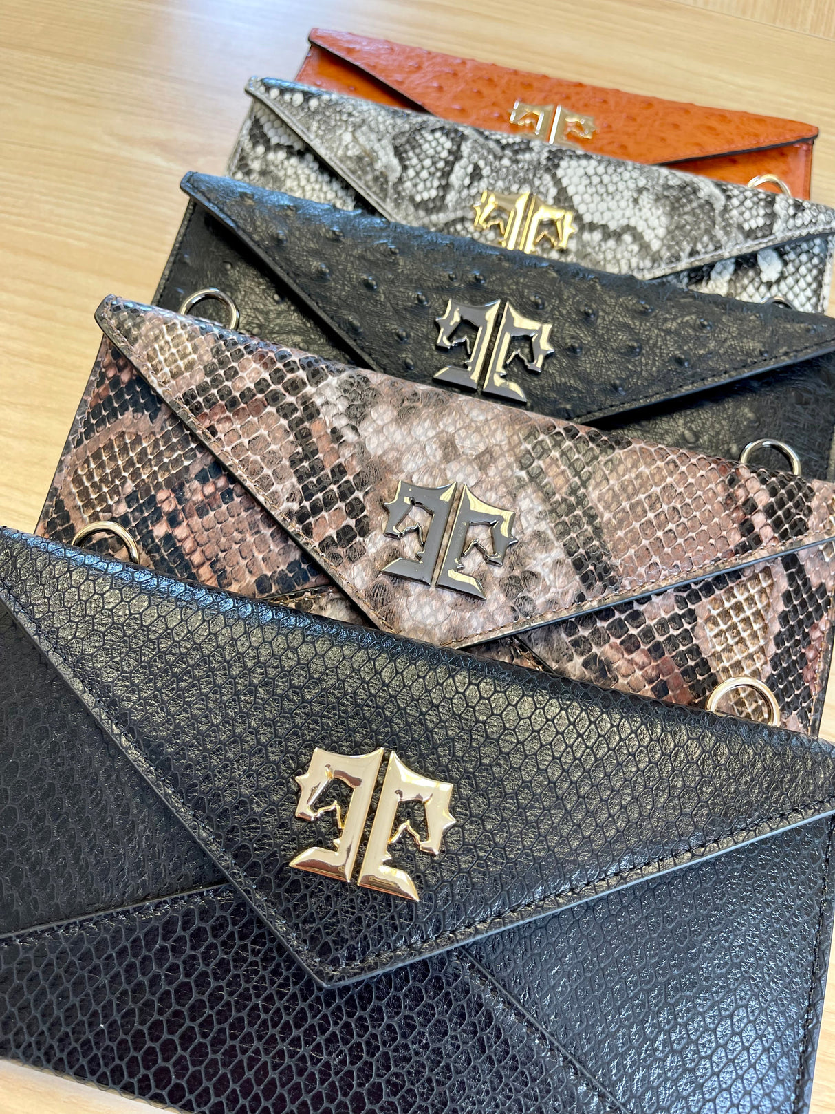TUCKER TWEED: Cor De Star Clutch