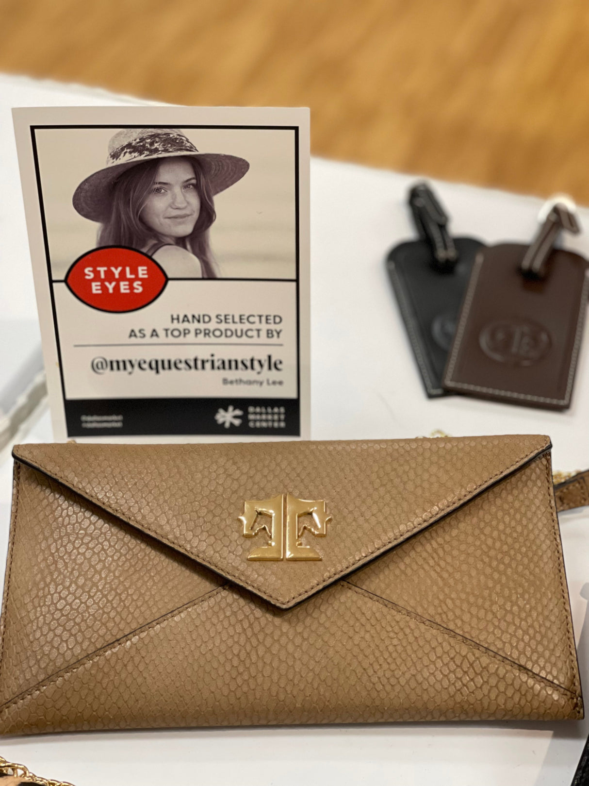 TUCKER TWEED: Cor De Star Clutch
