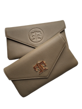 TUCKER TWEED: Stablemate