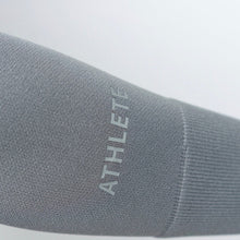 Load image into Gallery viewer, TKEQ KENNEDY SEAMLESS 2.0 LONG SLEEVE
